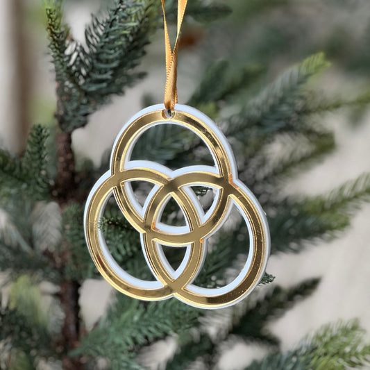 The Trefoil Chrismon