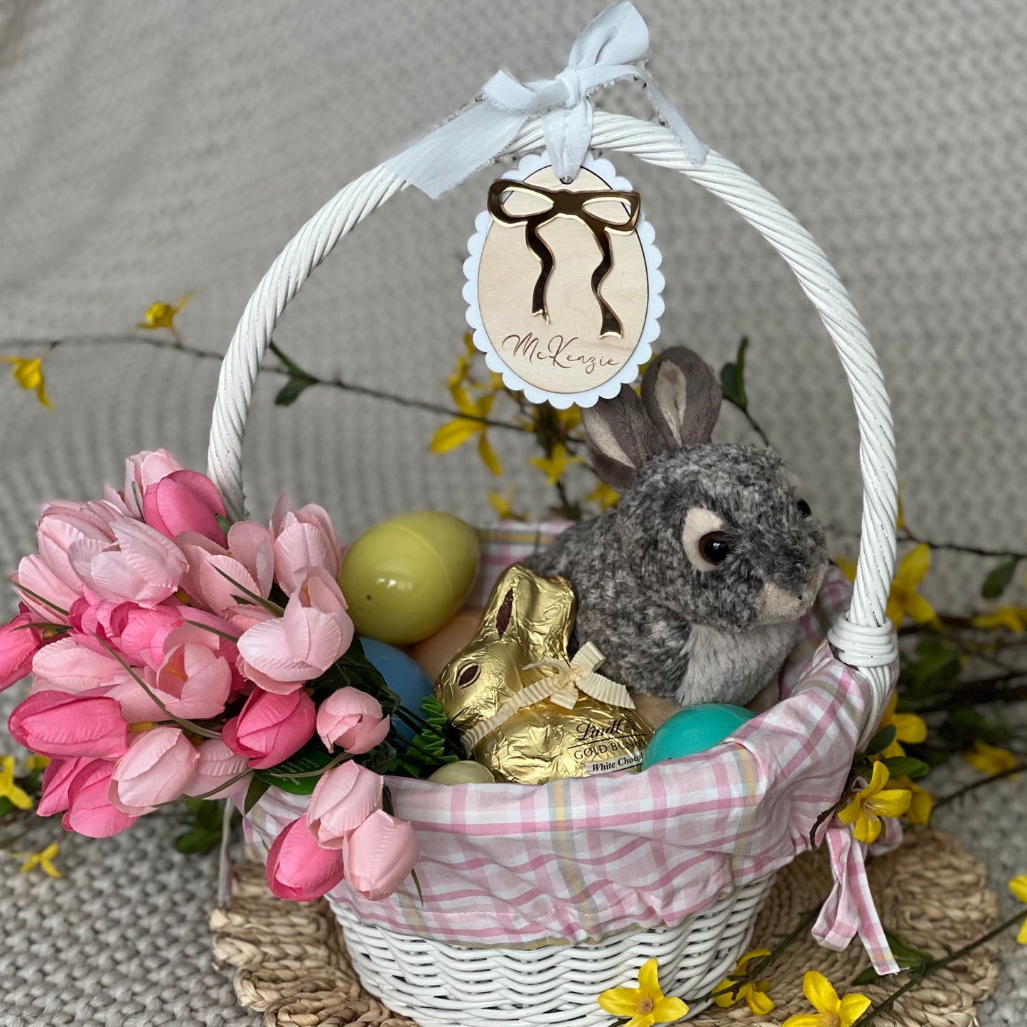 Scalloped Easter Egg Basket Tag: Bow